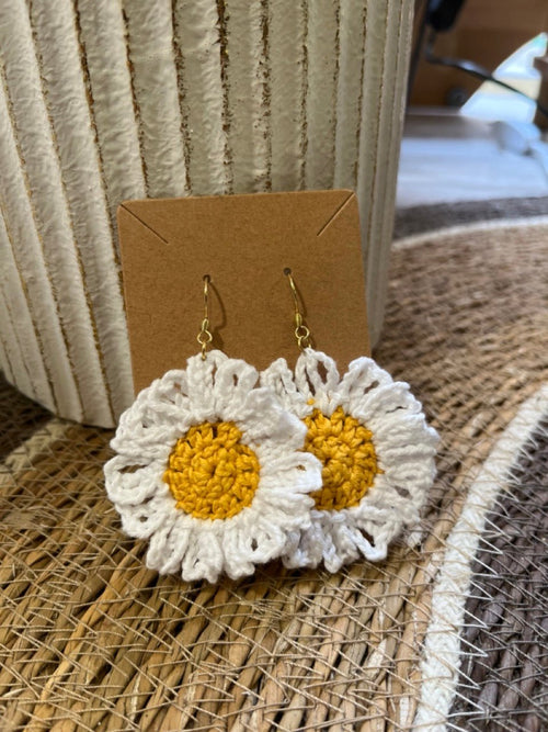 Boucles d'oreilles Marguerite en crochet fait main — coton - TARA OSUNA ATELIER-