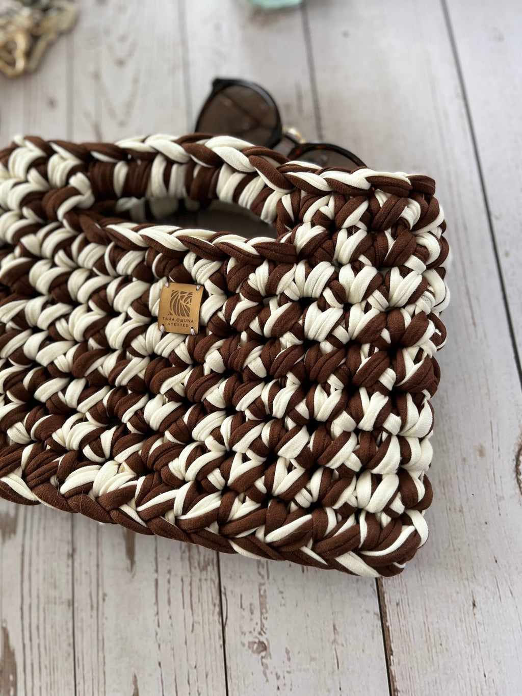 SAC SQUARE "M" — crocheté à la main, en petite série - TARA OSUNA ATELIER - 