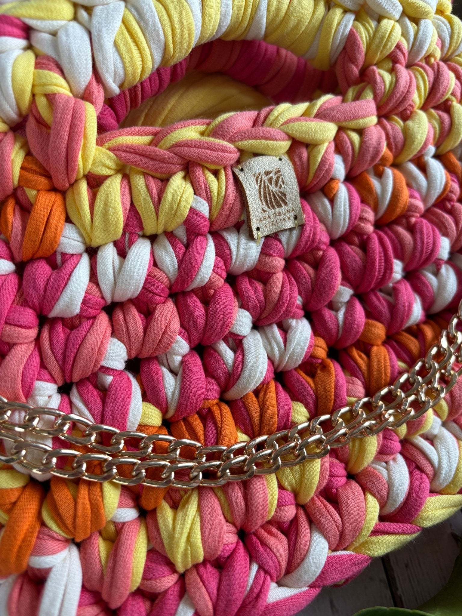 SAC SQUARE "M" — crocheté à la main, en petite série - TARA OSUNA ATELIER-