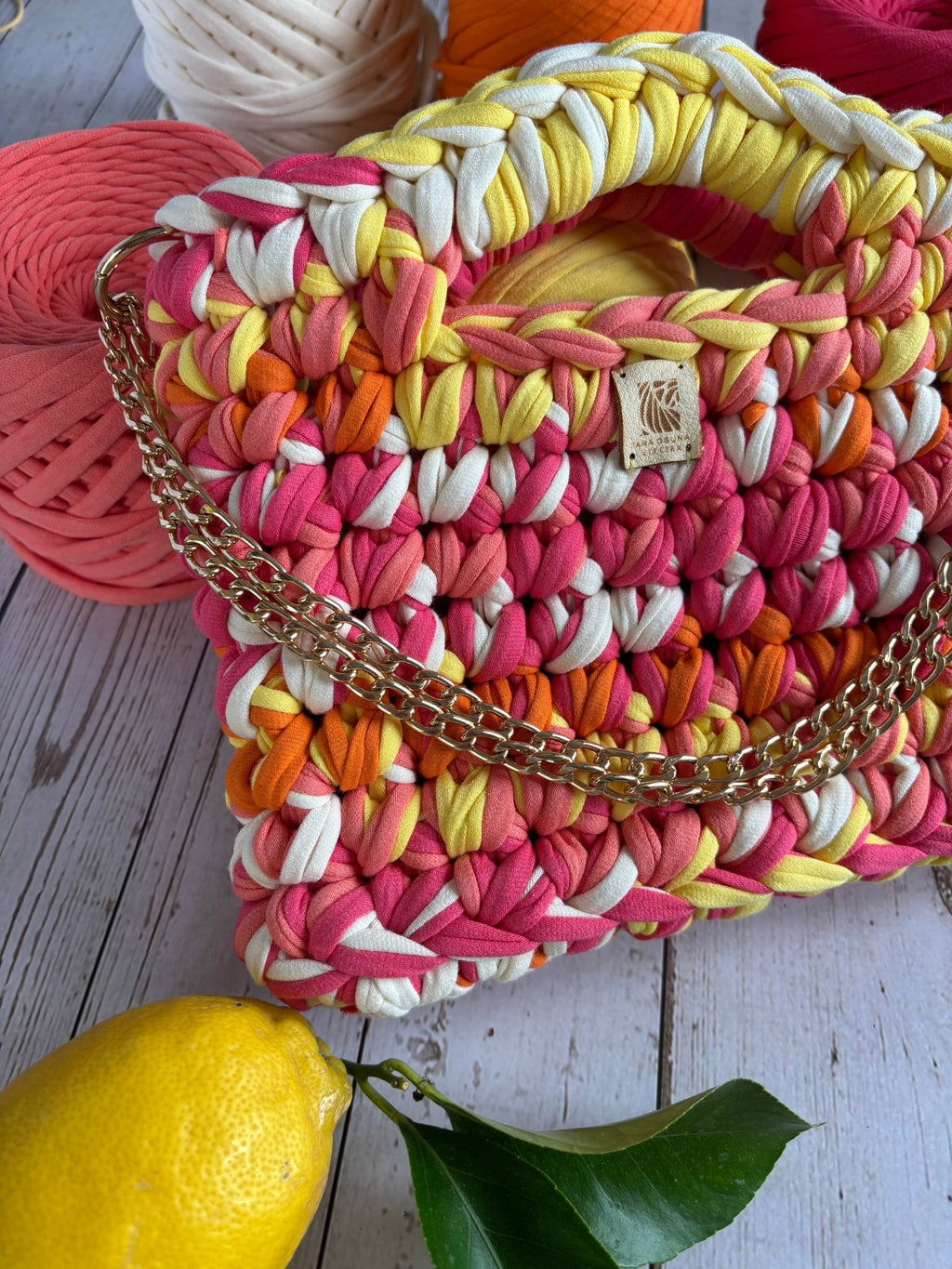 SAC SQUARE "M" — crocheté à la main, en petite série - TARA OSUNA ATELIER-